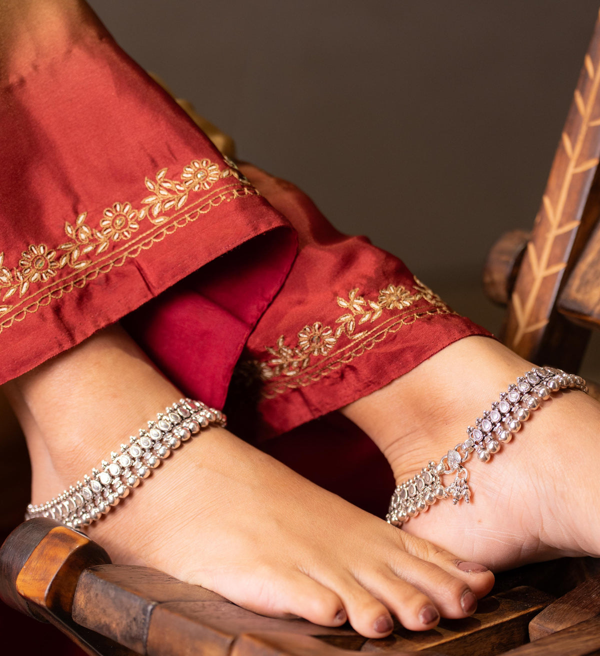 Anaya Classic Ball Motif Anklet Pair