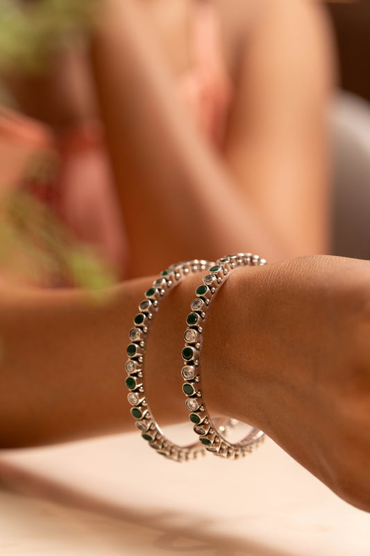 Mishi Emerald Trail Bangle