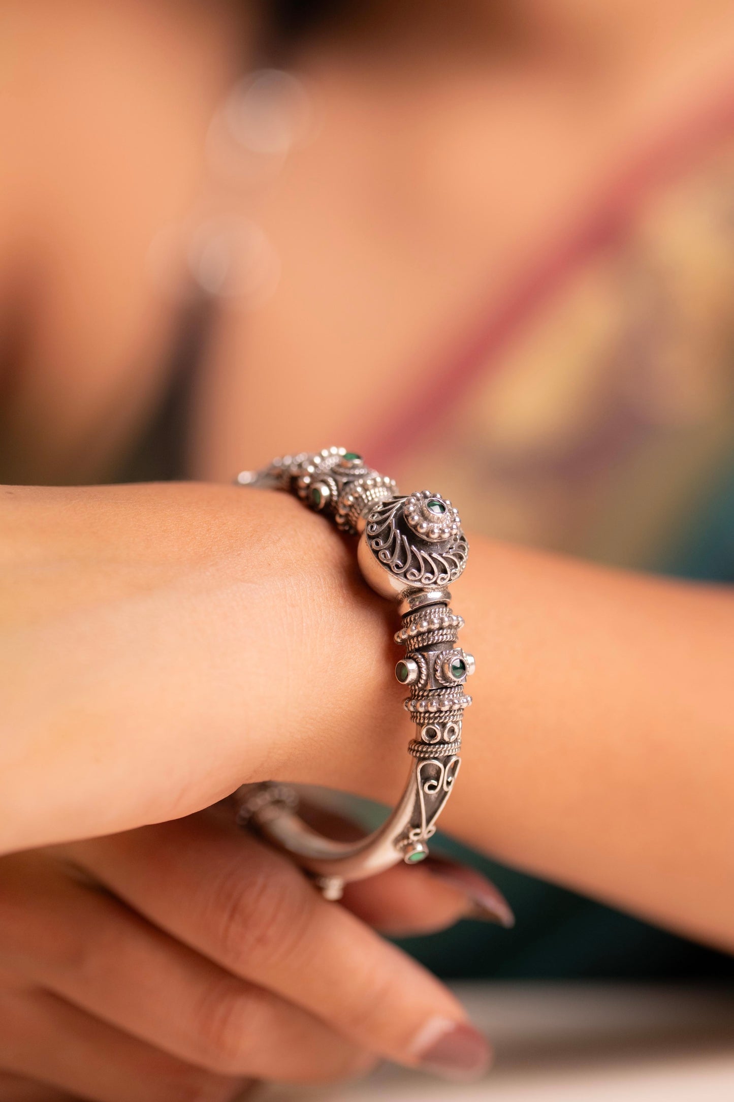 Virasat Emerald Classic Heritage Kada