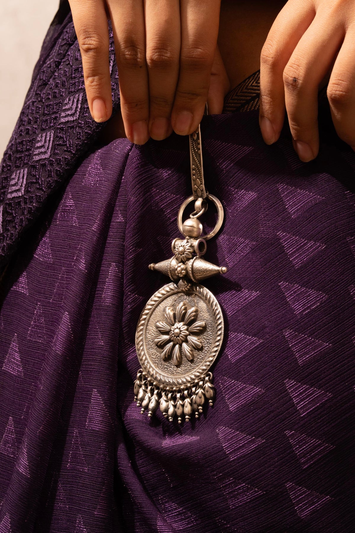 Tattva Intricate Floral Statement Satka