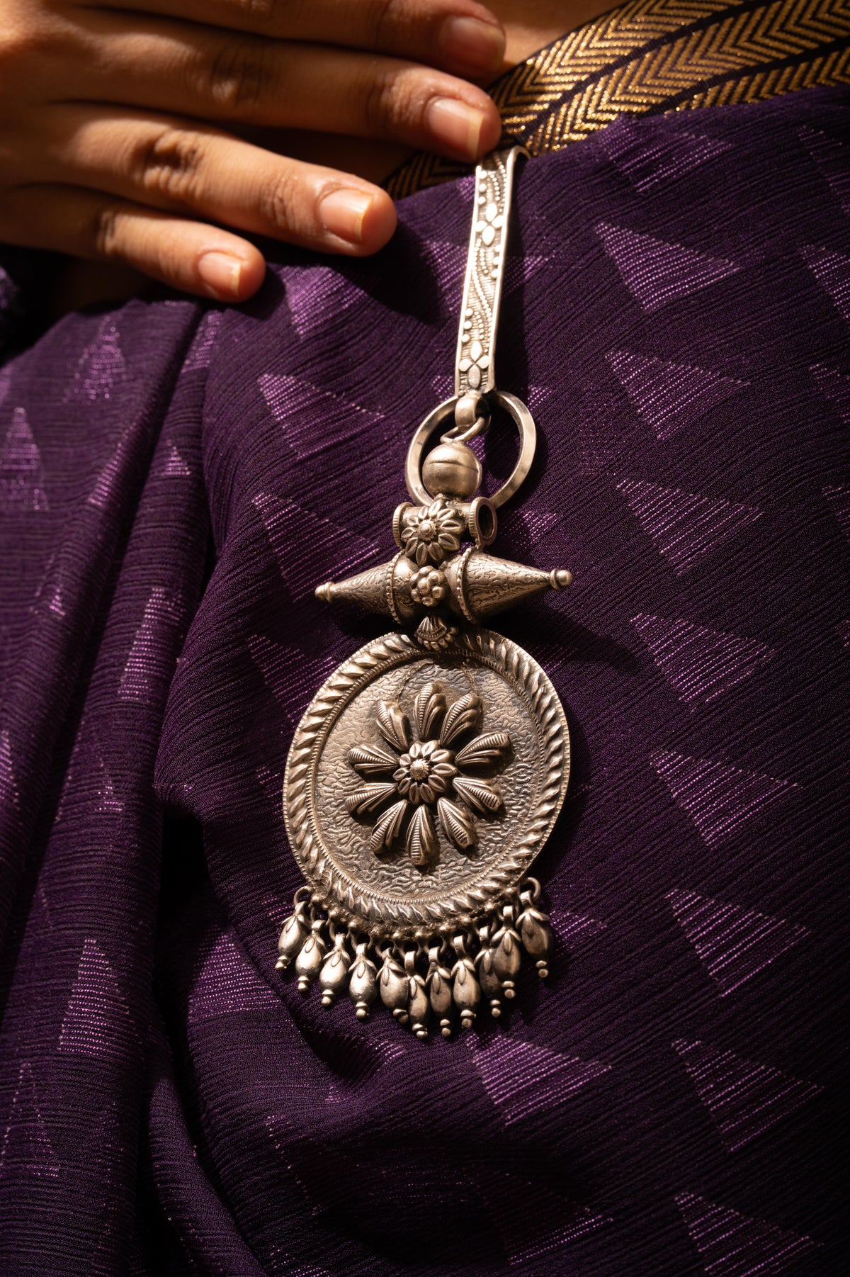 Tattva Intricate Floral Statement Satka