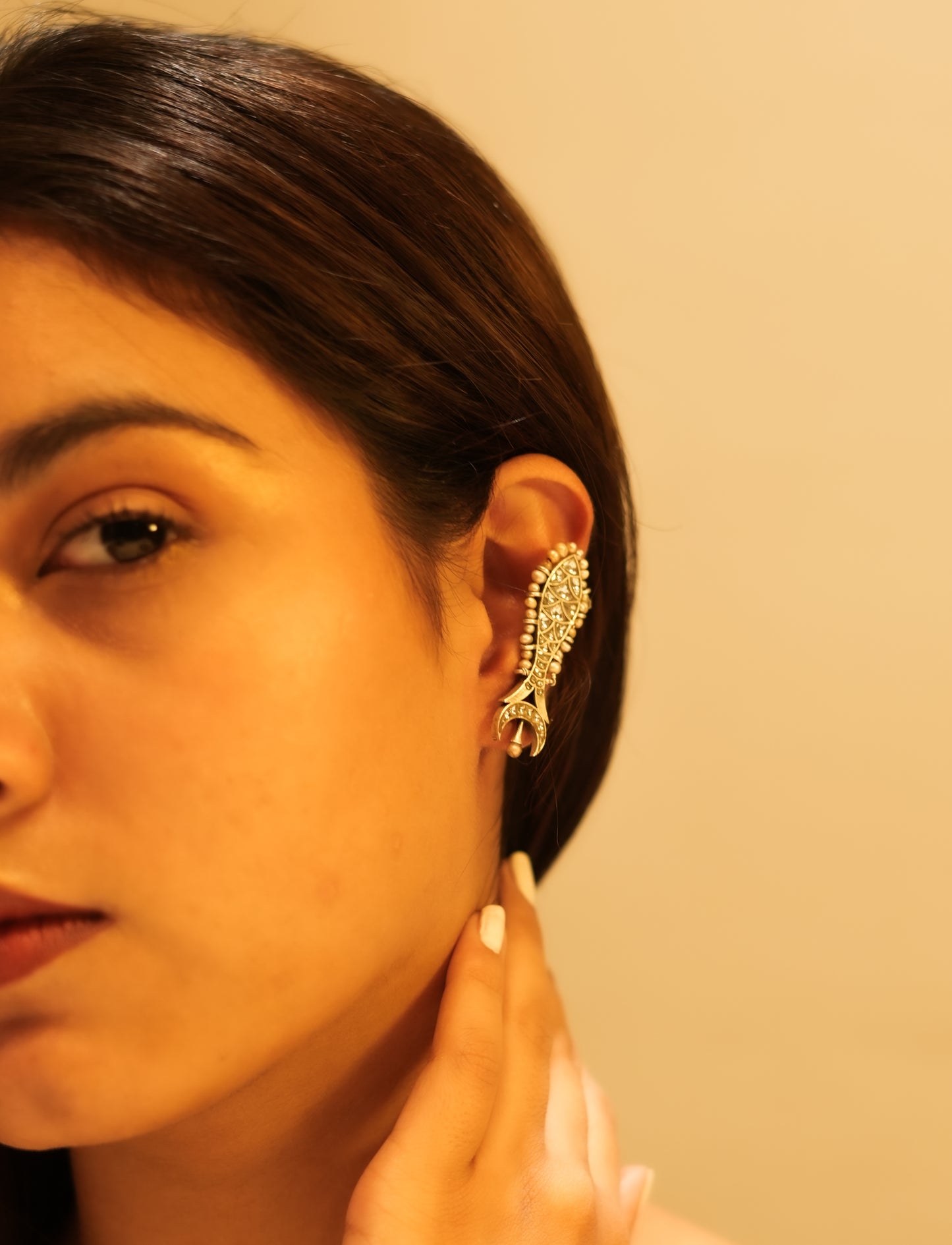 Lustre Matsya Pearl Grace Earcuff