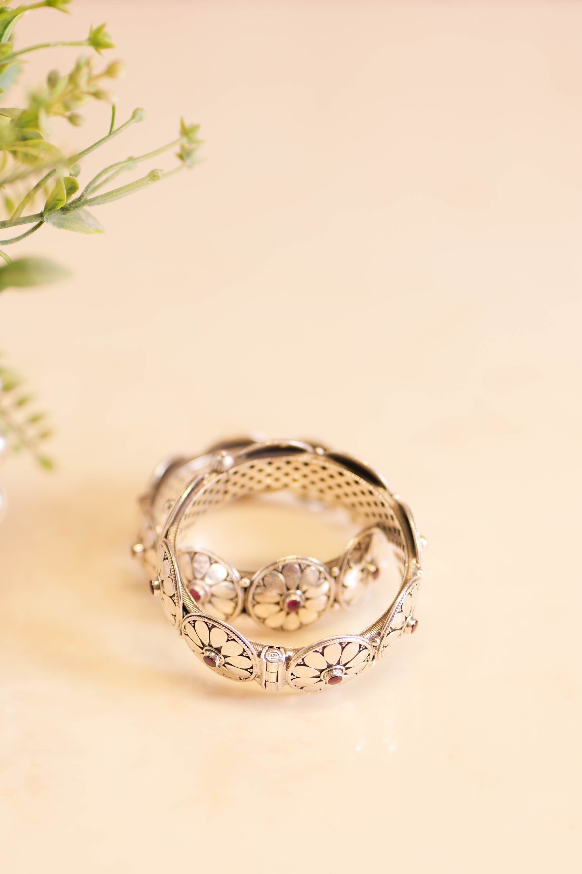 Aadhya Ruby Flower Classic Bangle