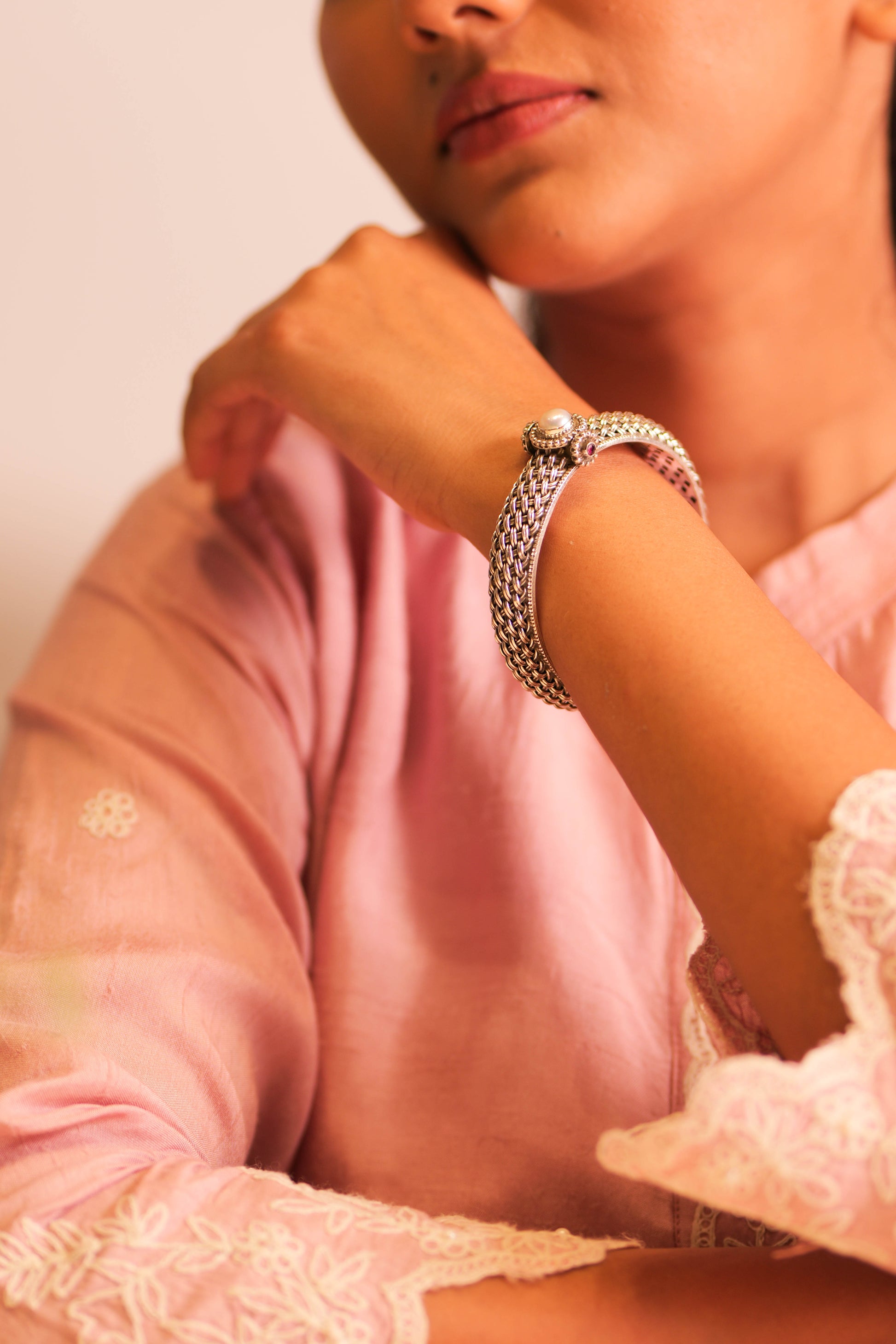 Aadhya Pearl Weave Classic Kada