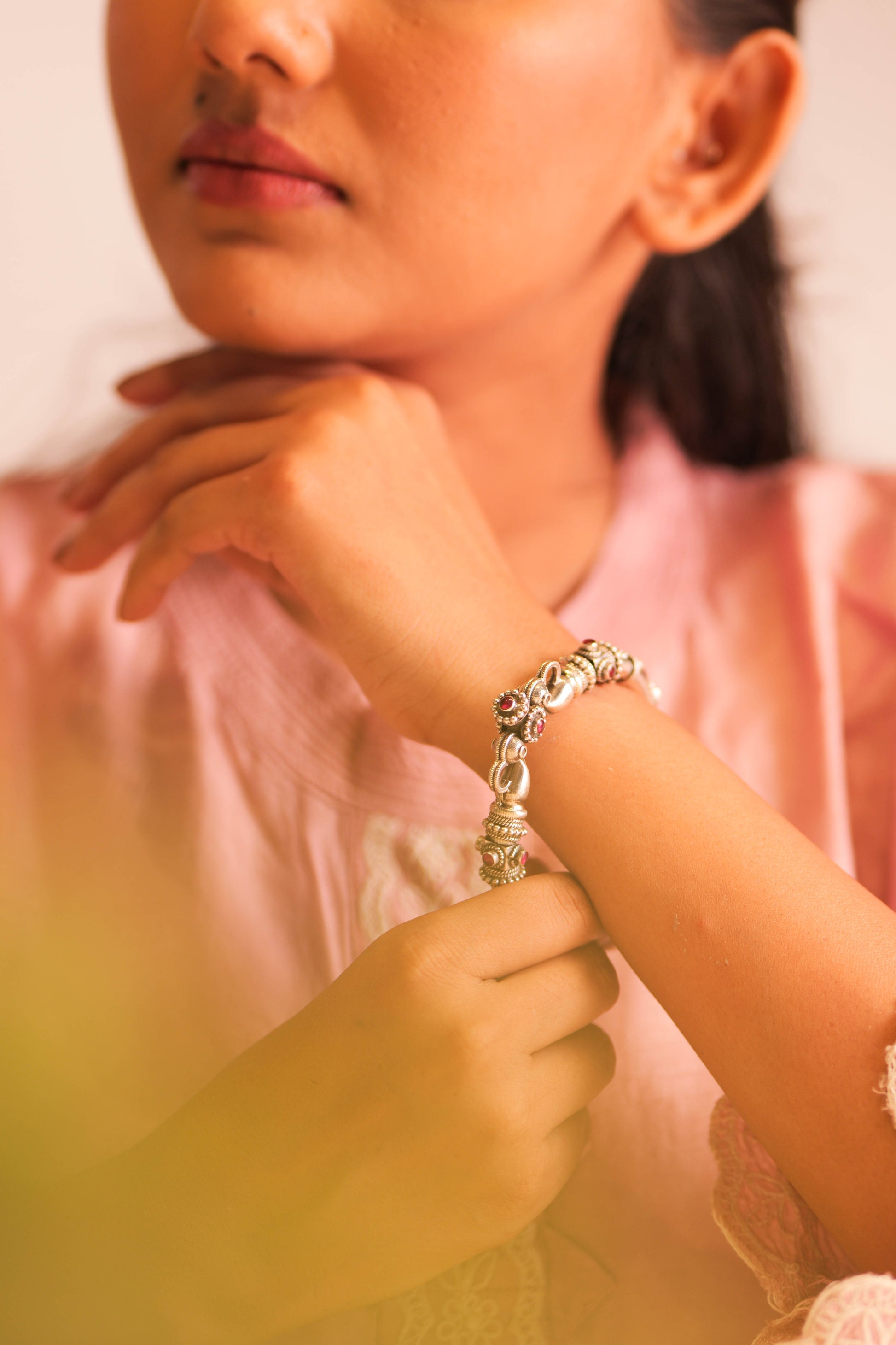 Mishi Ruby Rawa Detailed Kada