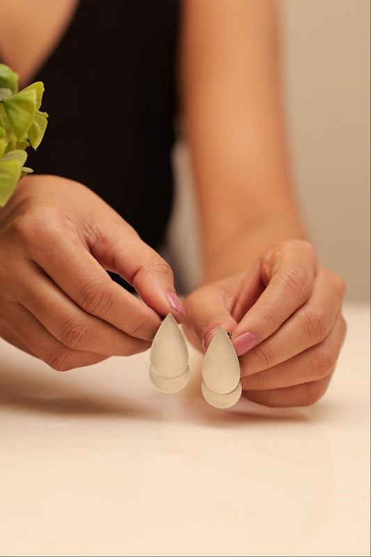 Anokhi Matte Teardrop Studs
