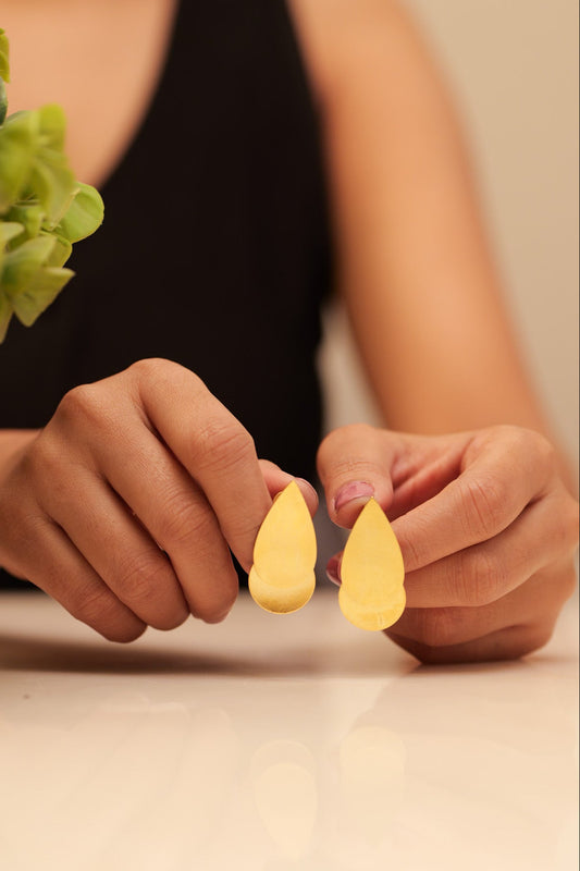 Anokhi Gold Teardrop Studs