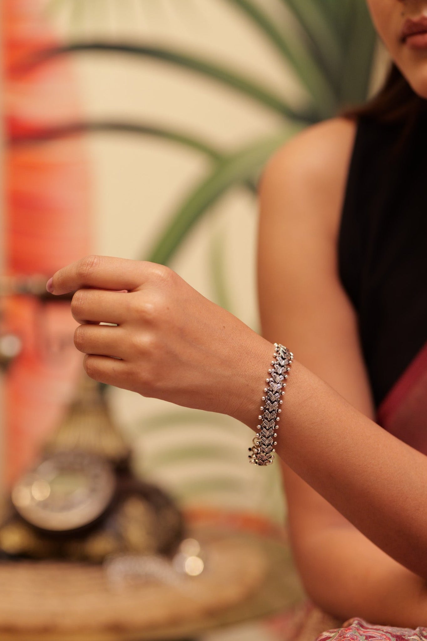 Anaya Timeless Line Arrow Bracelet