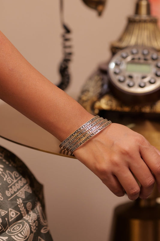 Anaya Floral Vine Classic Bangle