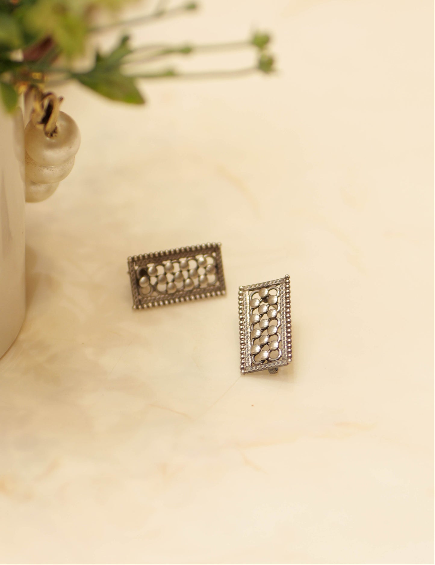 Tattva Classic Daana Jali Studs