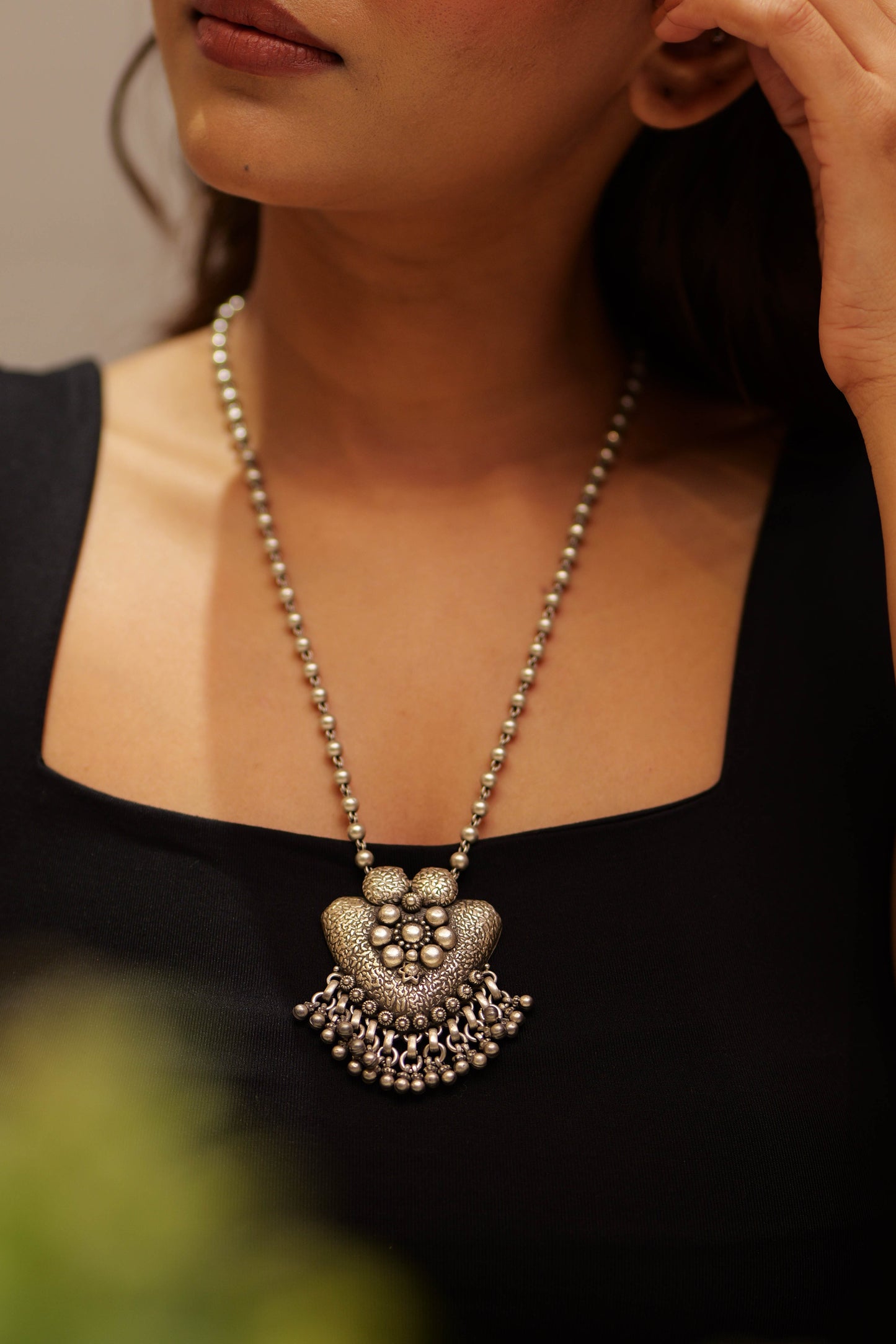 Anokhi Textured Daana Fringe Necklace